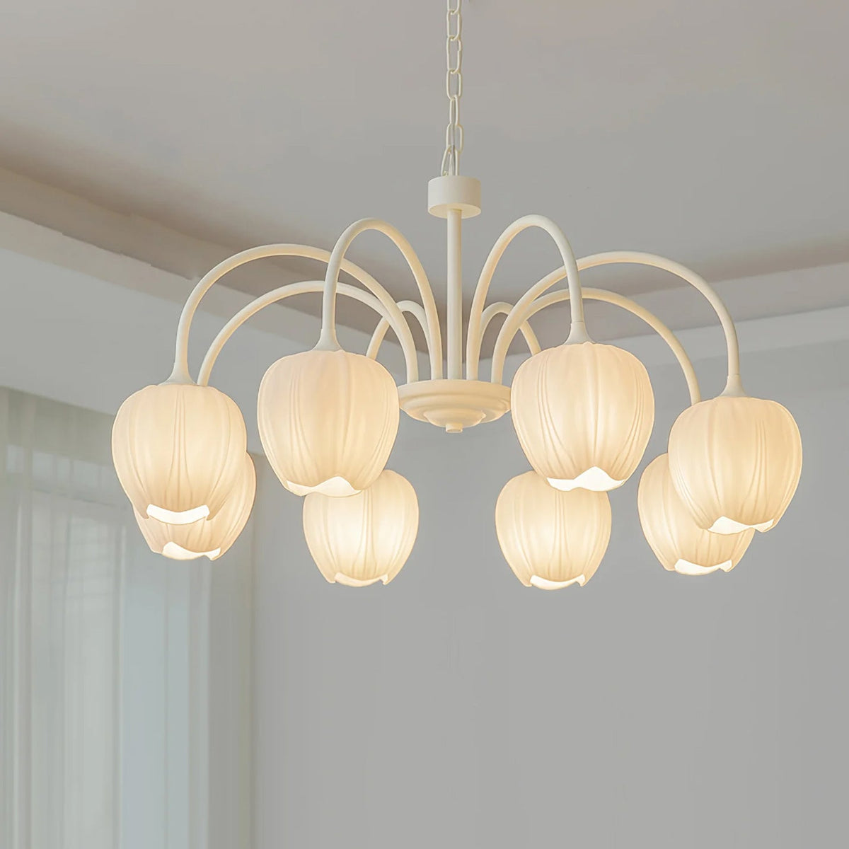 Tilda Tulip Chandelier, 8 lights, Creamy white