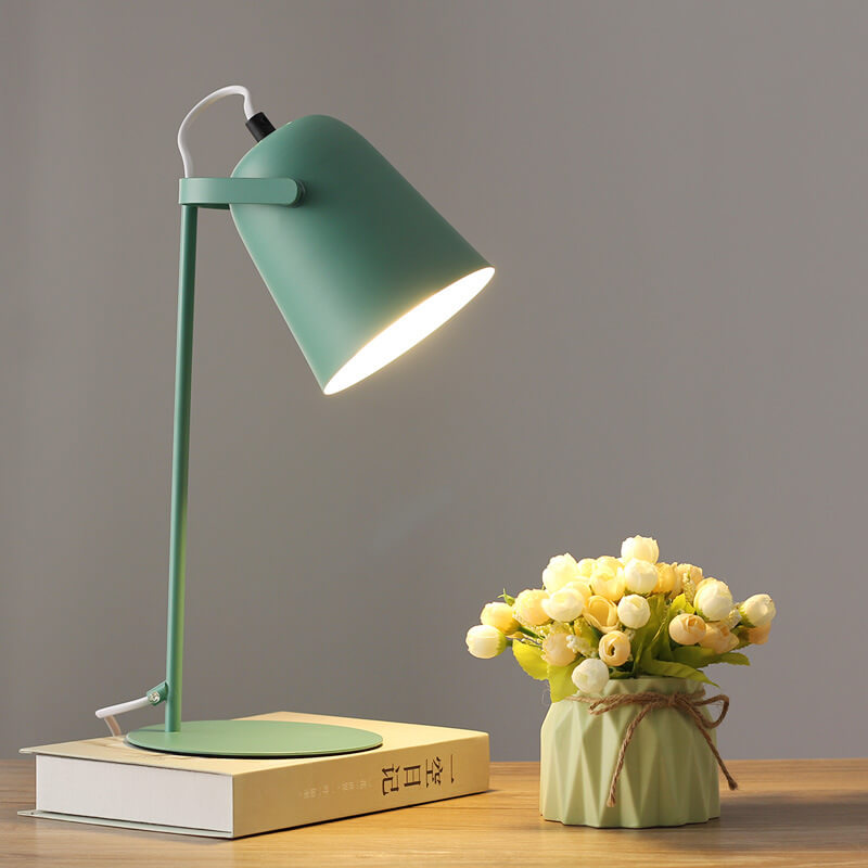 Table Lamp in green