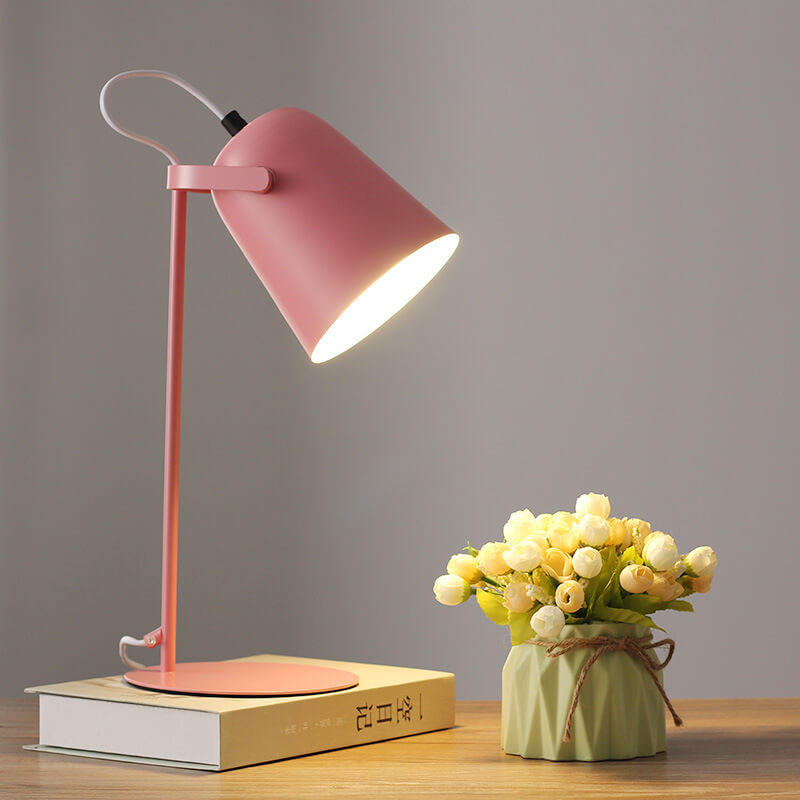 Table Lamp in pink
