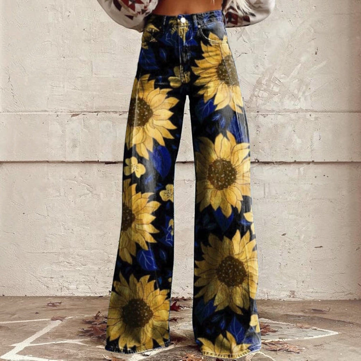 Floral Bell Bottom Pants in style l