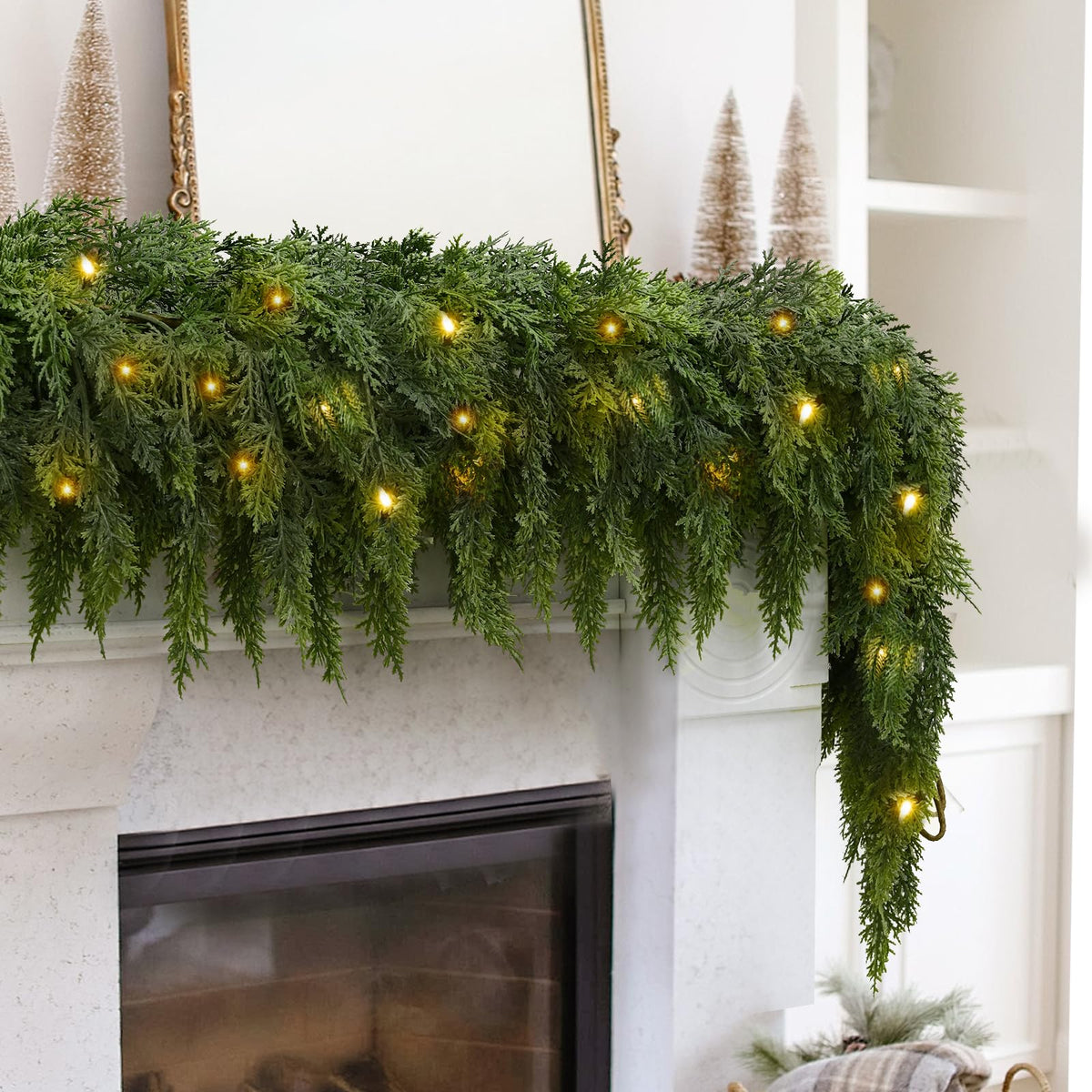 Pre-Lit Cedar Garland, view 5