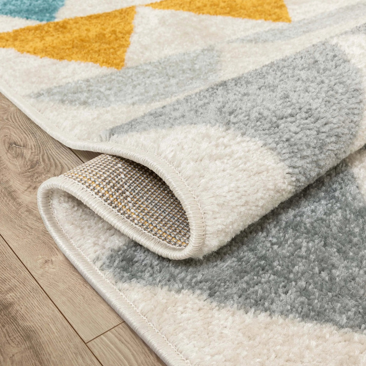 Scandinavian Triangle Pattern Rug, view 8