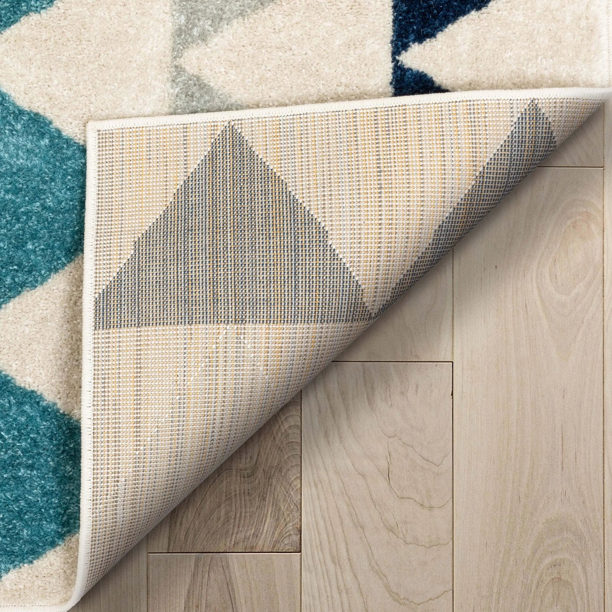 Scandinavian Triangle Pattern Rug, view 9