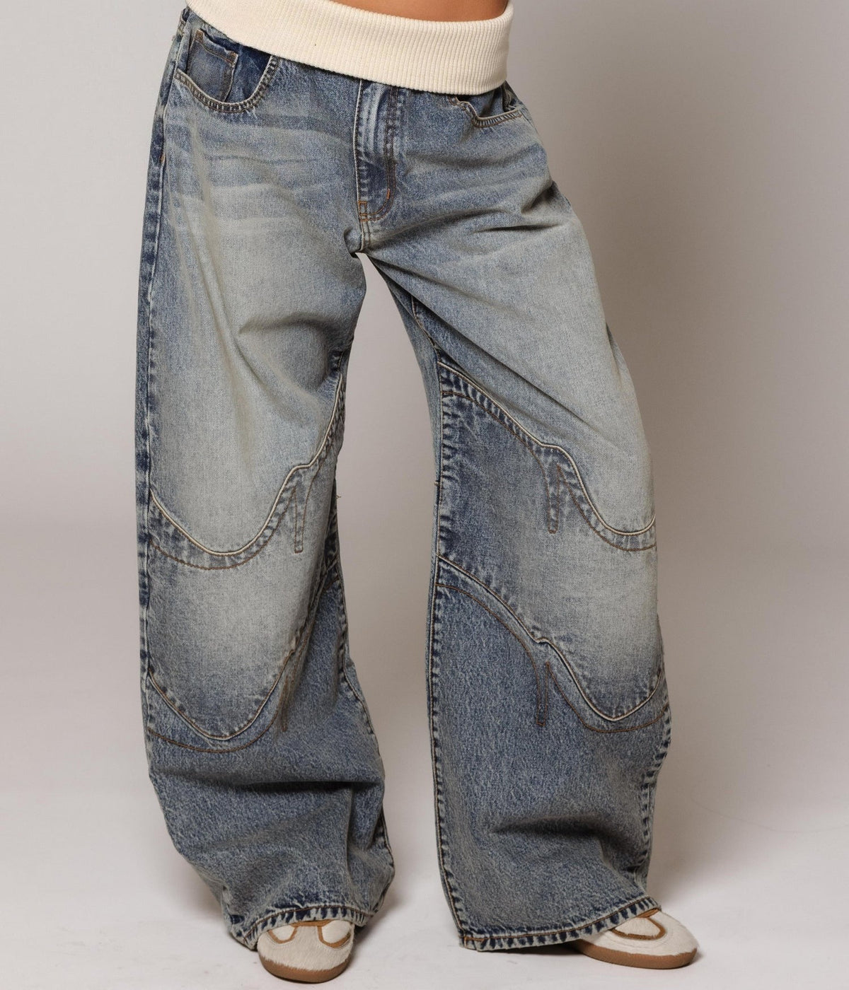 Low Rise Baggy Jeans in blue